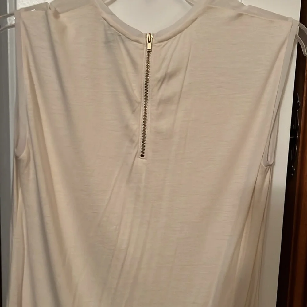 Ann Taylor Cream Sleeveless Blouse with Gold Zipper - Picture 2 of 4